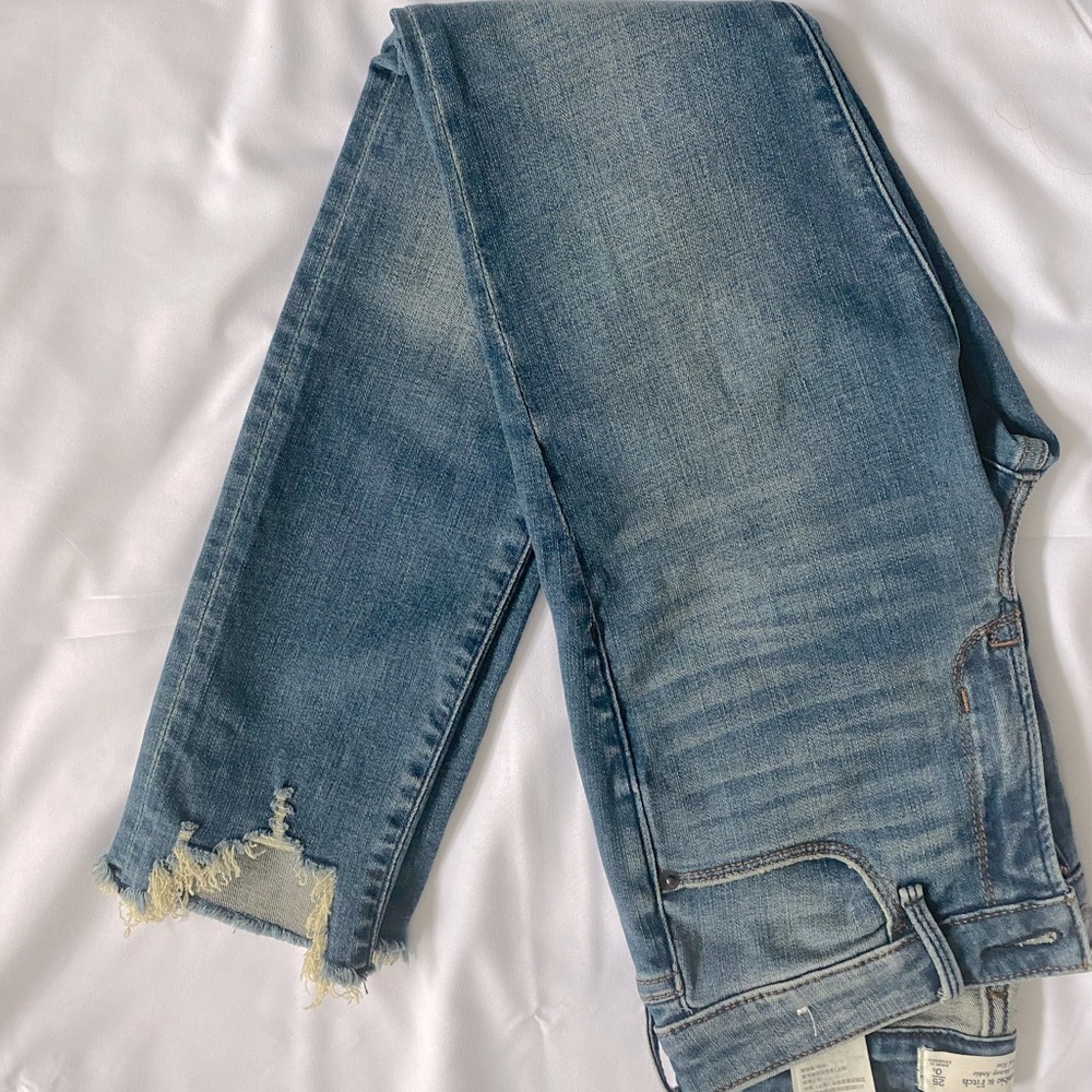 Abercrombie & Fitch NWOT never worn jeans